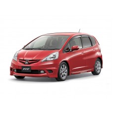 Купить Авточехлы для Honda Fit гибрид /не гибрид, GE6-8, (2007-2013), правый руль, второй ряд спинка и сидение 40/60, без подлокотника, (разные вариант подголовников и спинки 2-го ряда)  в  интернет-магазине Dislo в Хабаровске