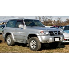 Купить Авточехлы для Nissan Safari Y61 ,джип/suv 5 дв., (2001-2010), правый руль, (рисунок салона вертикальная полоска), передние одинаковые, второй ряд 50/50 с двумя клапанами  в  интернет-магазине Dislo в Хабаровске
