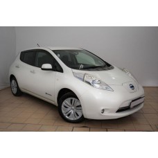 Купить Авточехлы для Nissan Leaf, хэтчбек 5 дв., ZE0 (2009 - 2017), правый руль, передние спинки С ВЫЕМКАМИ, второй ряд спинка 40/60 без подлокотника, два подголовника, сидение цельное  в  интернет-магазине Dislo в Хабаровске